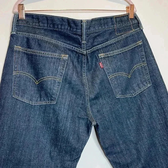 Levi Dark Denim Jeans - Picture 7 of 7